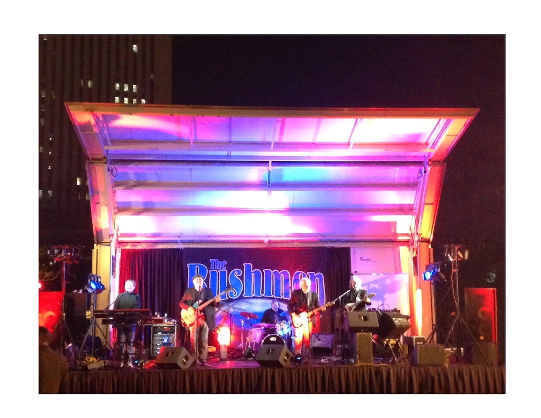 Bushmen Live Show The Bushmen on Stage